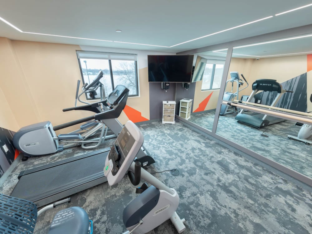 livinn-hotel-st-paul-fridey-excercise-room