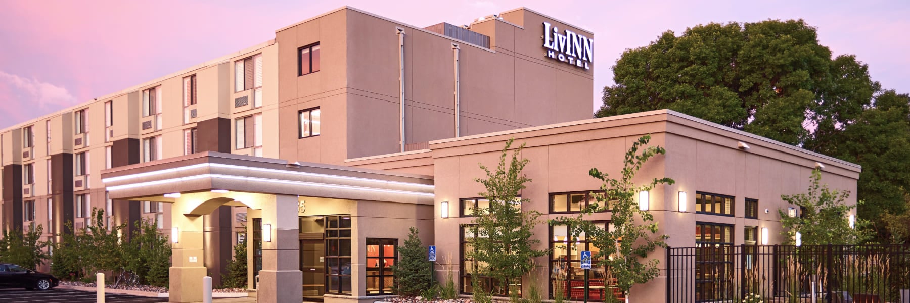 Conveniently Located LivINN Hotel, Maplewood