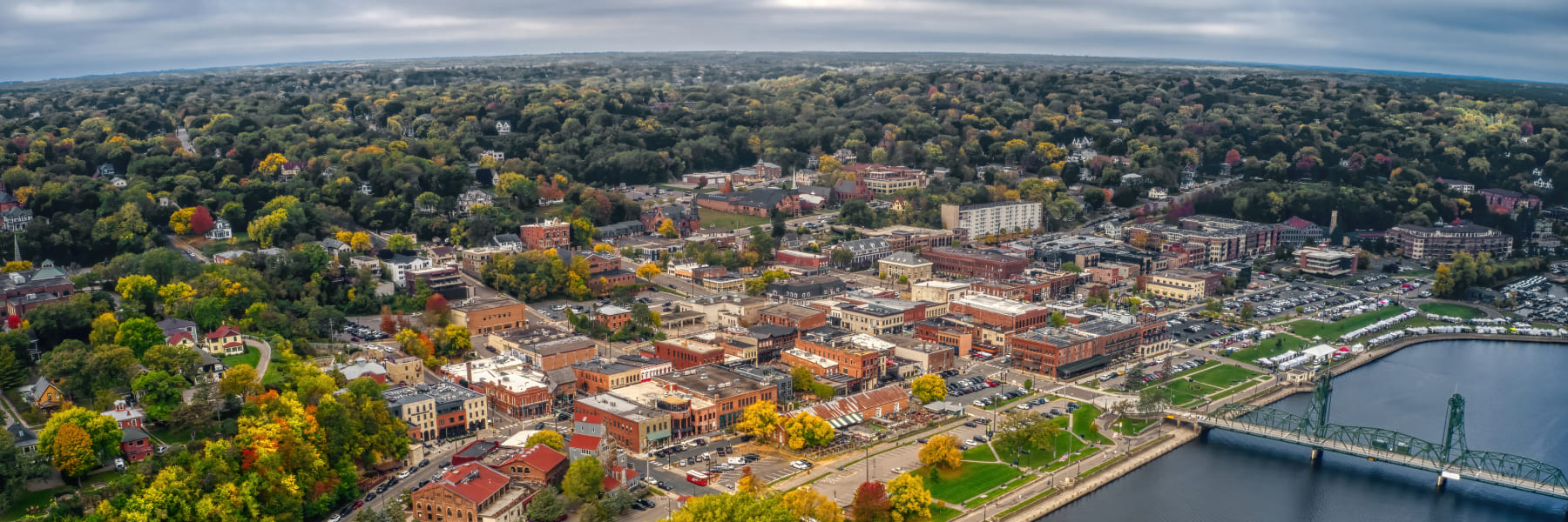 Holiday Events at Maplewood, Minnesota Hotel
